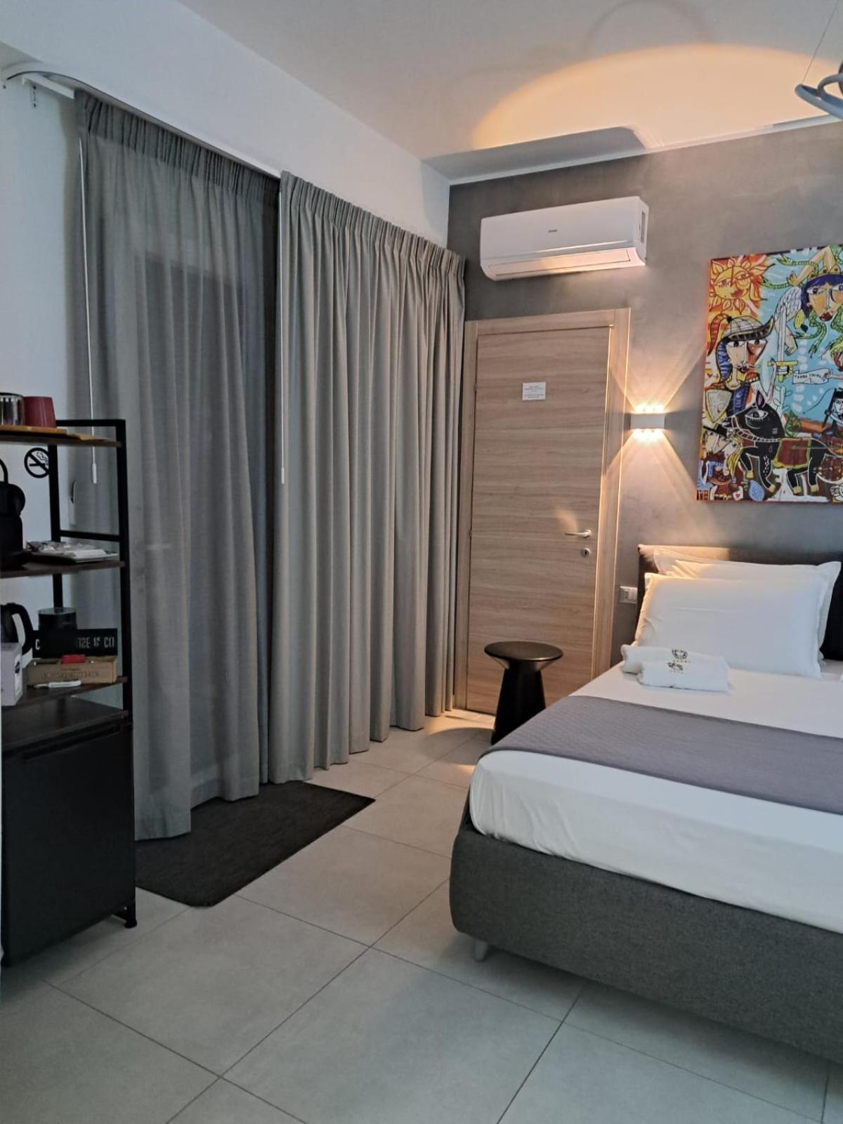 Sikelia Superior Rooms Милаццо Экстерьер фото