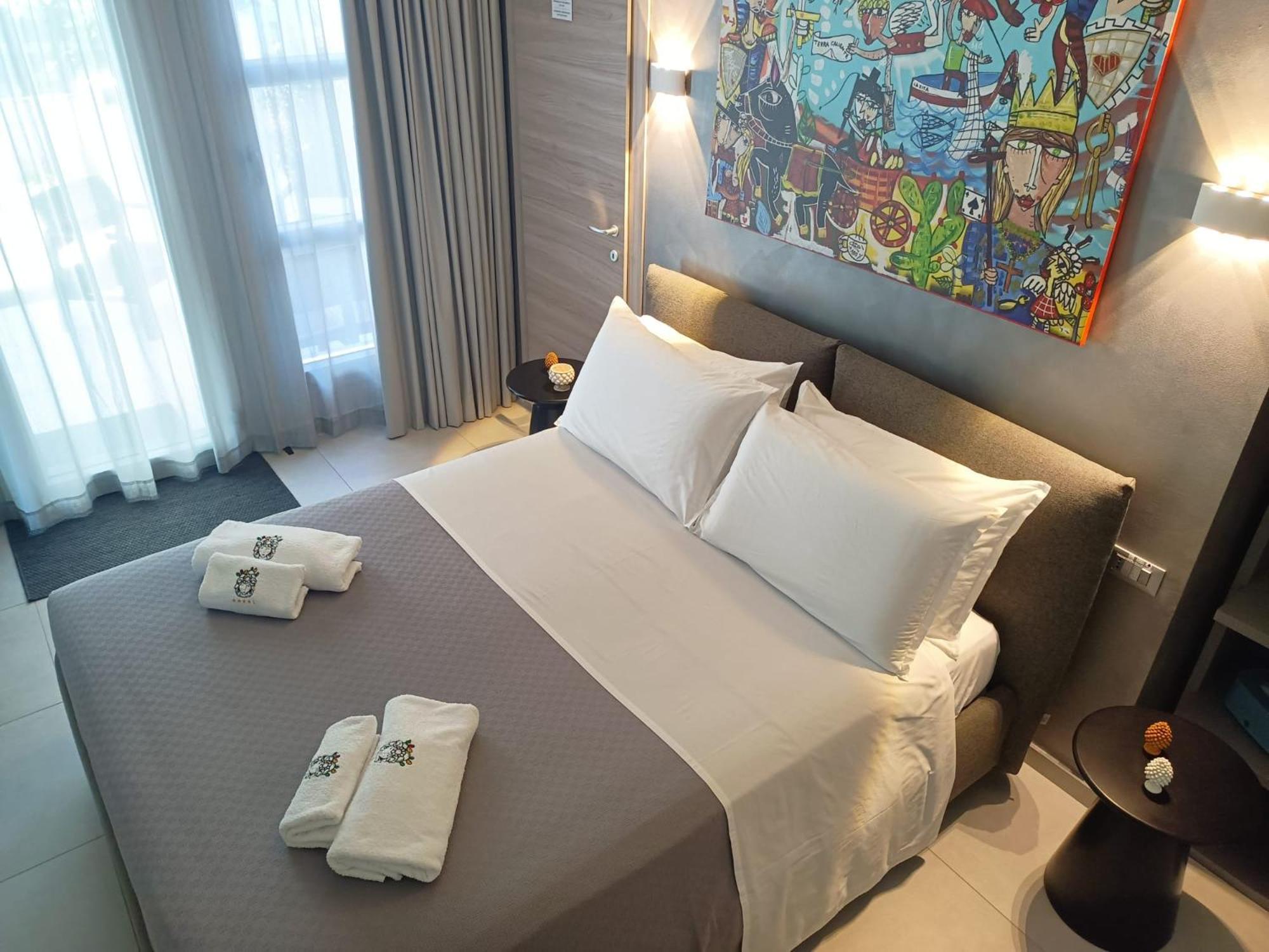 Sikelia Superior Rooms Милаццо Экстерьер фото